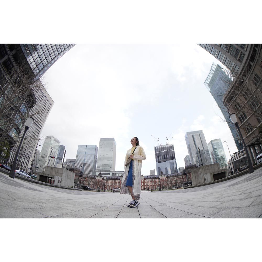 Sony ZV-E10 Mirrorless Camera + Sony E 16mm-50mm Lens
